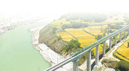 今年是西藏和平解放70周年。1951年5月23日,西藏宣告和平解放,古老的雪域高原从此换了人间,从落后走向进步、从专制走向民主、从贫穷走向富裕、从封闭走向开放、从黑暗走向光明。